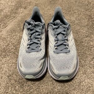 Women’s Hoka Clifton 8, Size 7.5